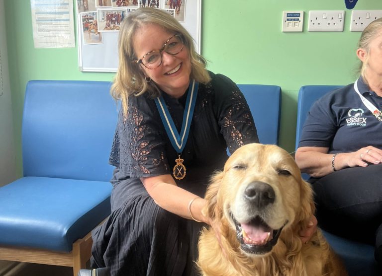 High Sheriff’s Paws For Applause For Hospital Therapy Dogs At Broomfield Hospital