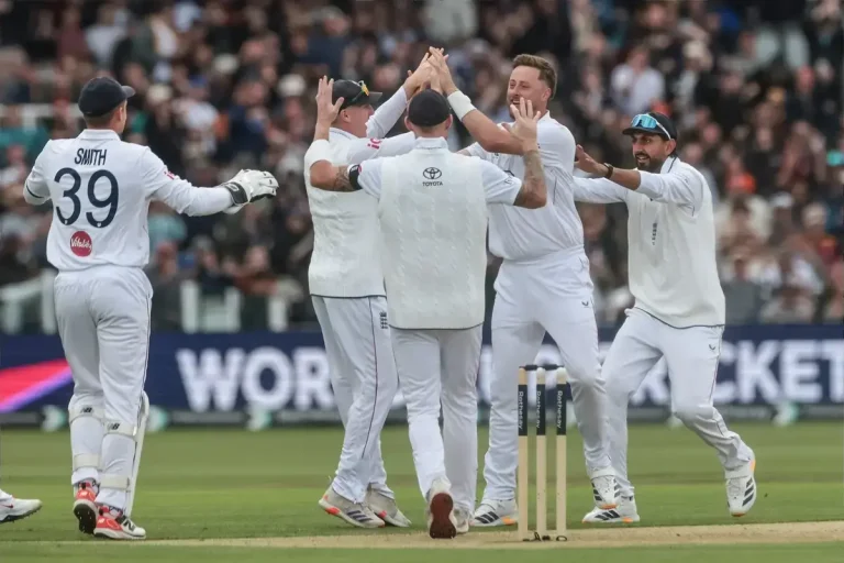 ENG vs NZ: 16 Wickets and a Triple-Maiden at Lord’s as Bowlers Reign Supreme on a Breathless Day One
