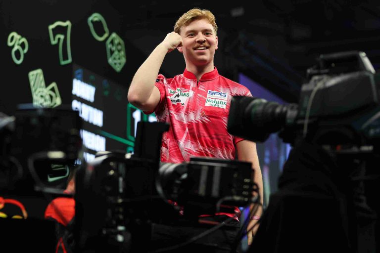Cam Crabtree Stuns Luke Littler To Set Up Jan Schmidt Showdown In Minehead