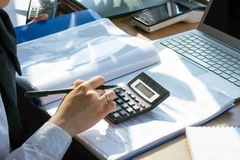 Busy but Broke? Five Warning Signs Your Business Is in Serious Trouble