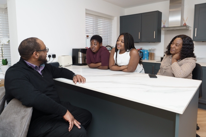 Bellway-Wessex-Kingsmere-Park-Rex-and-Chioma-11-scaled.jpg
