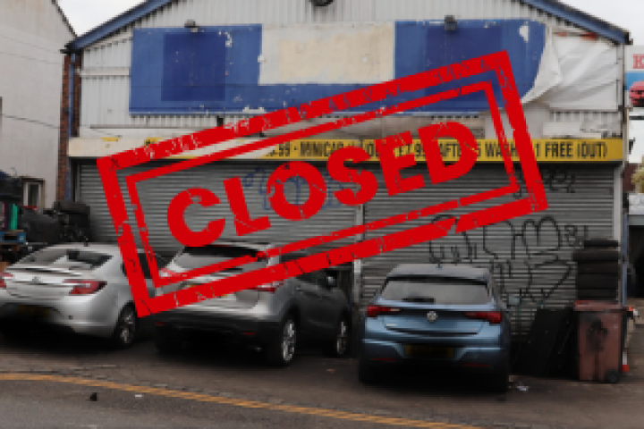 Parchmore-Road-garage-closed-YC.png