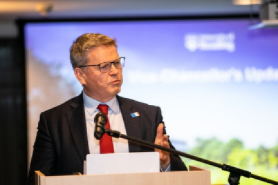 Professor-Robert-Van-de-Noort.png