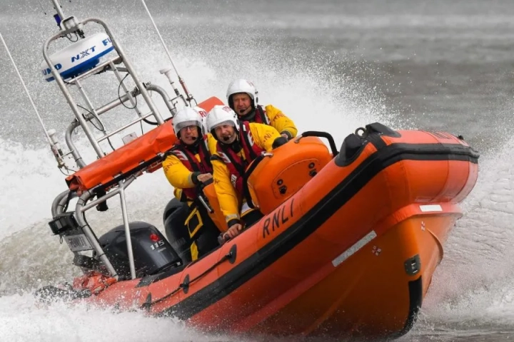 RNLI-Lifeboats-aspect-ratio-900-600.jpg.webp