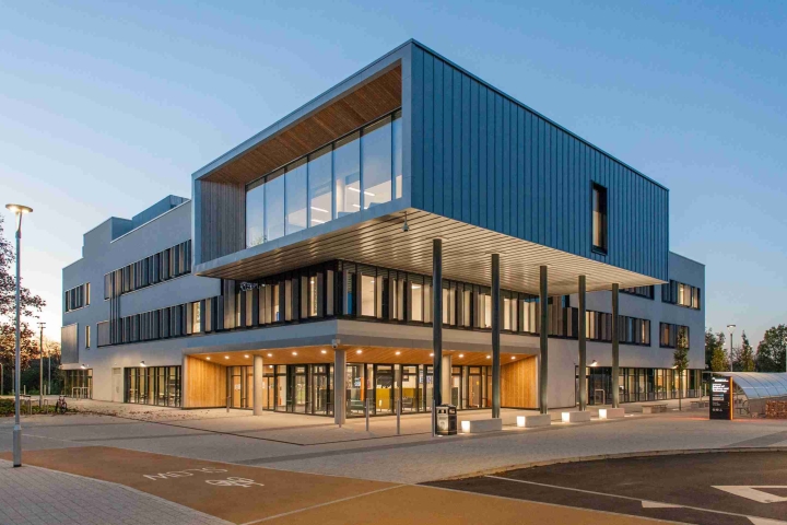The-Business-School-Oxstalls-Campus-University-of-Gloucestershire-scaled-1.jpg