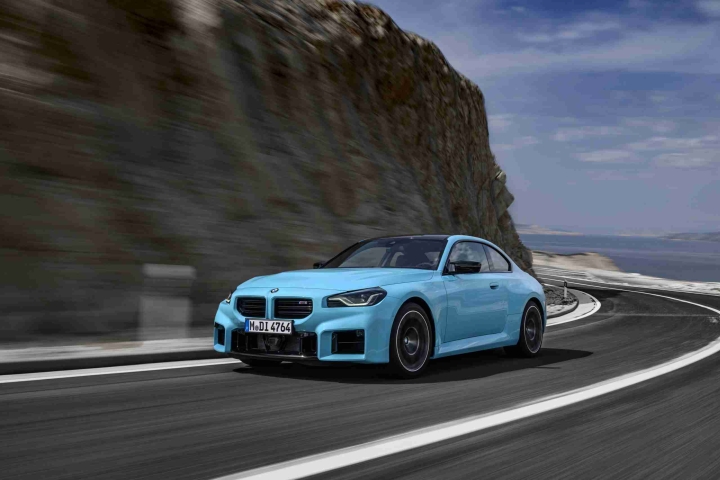 The-new-BMW-M2-with-M-xDrive-scaled-1.jpg
