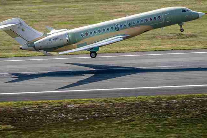 the-pearl-10x-successfully-powers-the-1st-flight-of-dassaults-brand-image-1.jpg